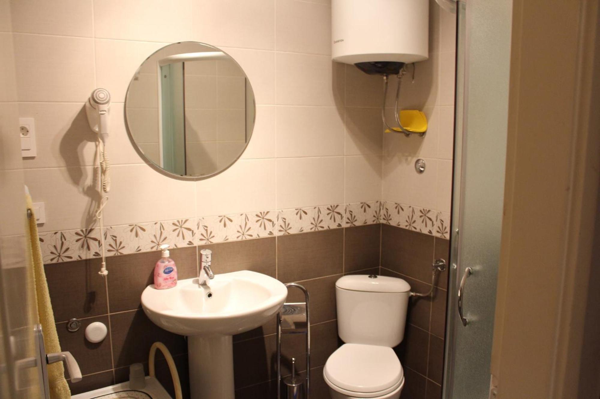 Apartmani I Sobe Goca แฮร์เซ็ก-โนวี ภายนอก รูปภาพ