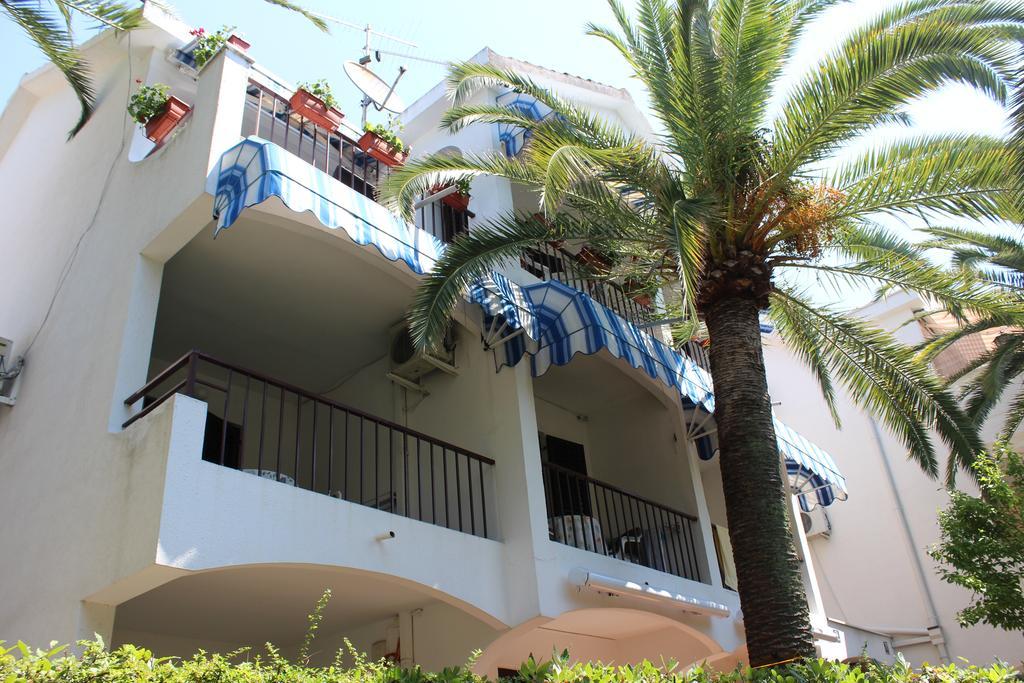 Apartmani I Sobe Goca แฮร์เซ็ก-โนวี ภายนอก รูปภาพ