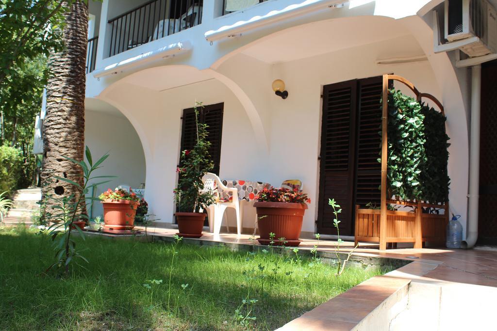 Apartmani I Sobe Goca แฮร์เซ็ก-โนวี ภายนอก รูปภาพ